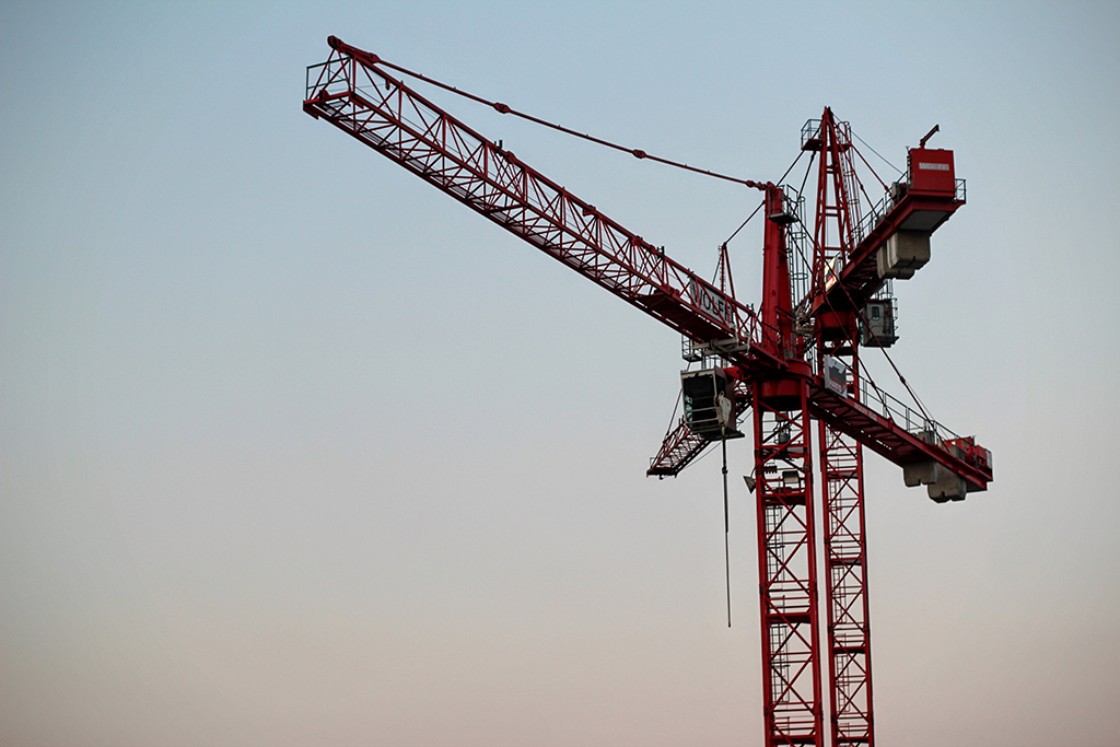 ABC Provides Mid-Year Economic Outlook for Nonresidential Construction