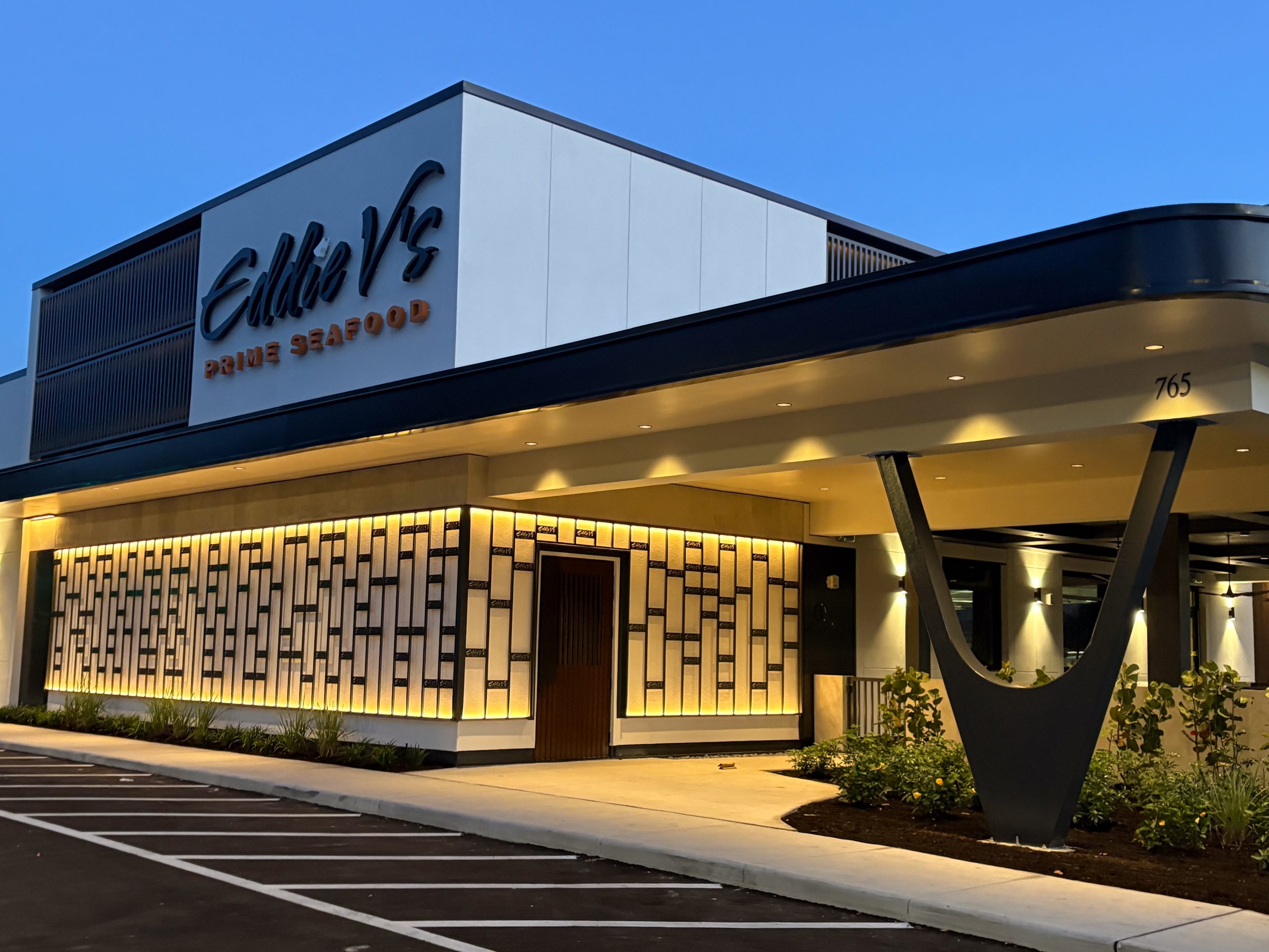 Naples Eddie V's Exterior